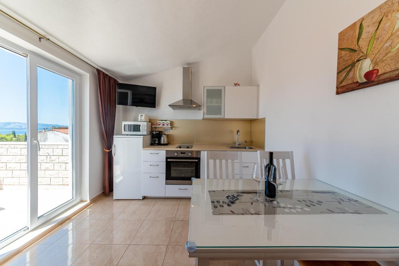 Apartments Kristian Μπολ Εξωτερικό φωτογραφία