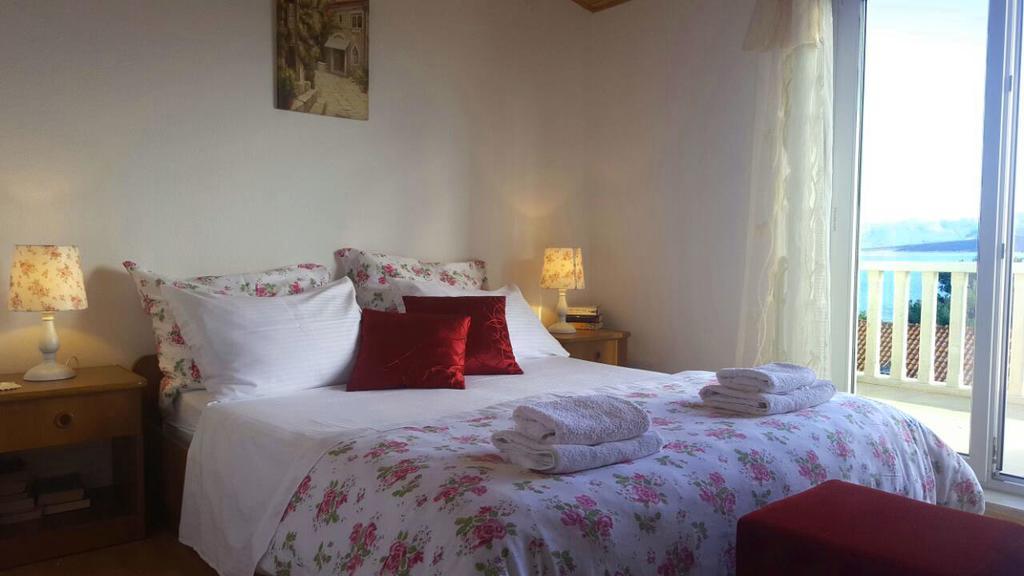 Apartments Kristian Μπολ Εξωτερικό φωτογραφία